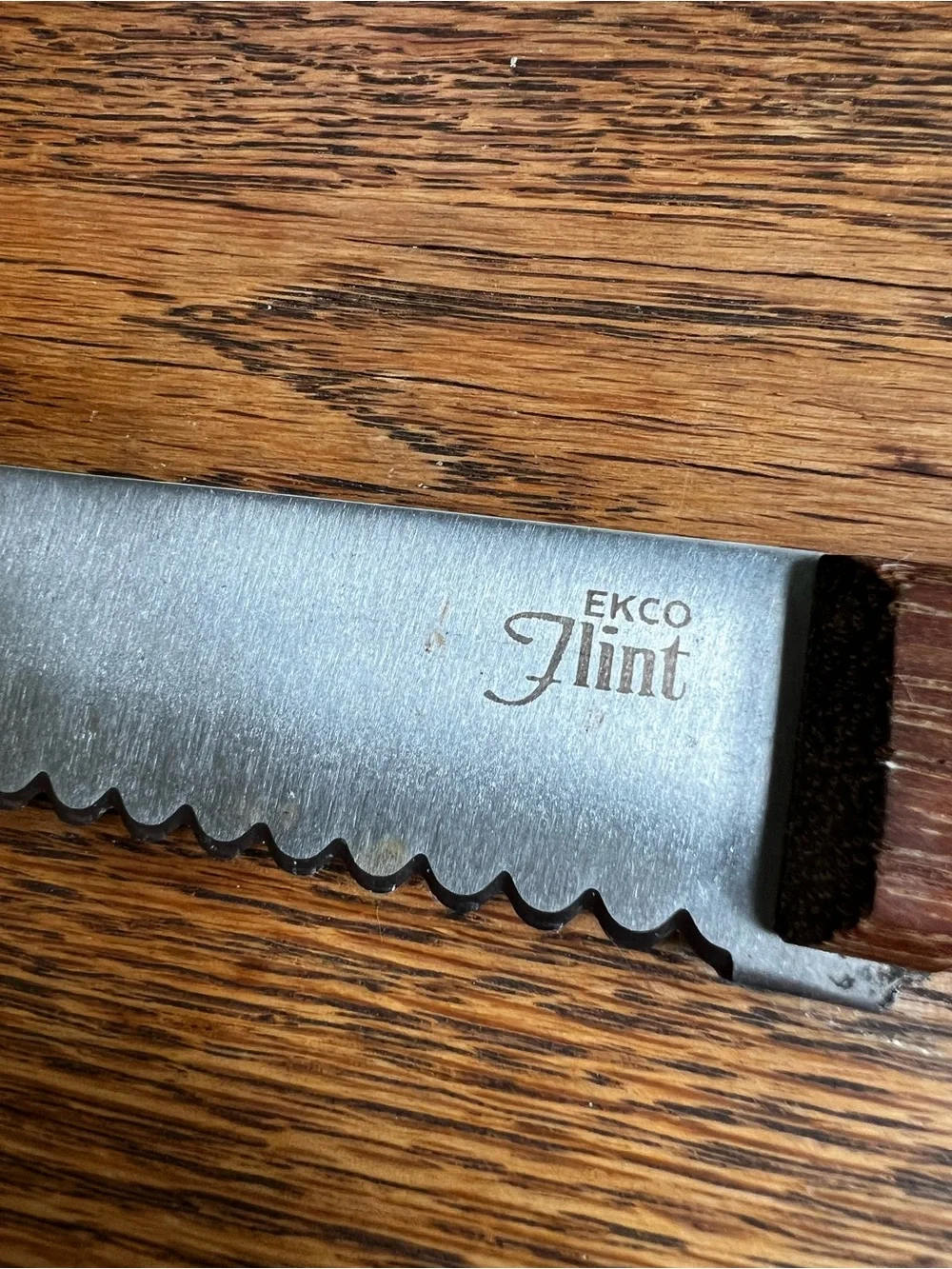 Ekco Flint Serrated Bread Knife Stainless Steel with Wood Handle
